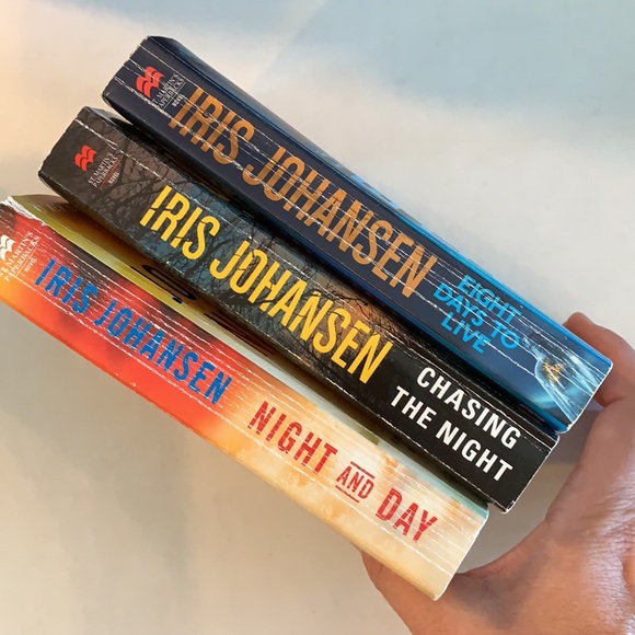 Crime. Iris Johansen set of 3 - Picture 2 of 9